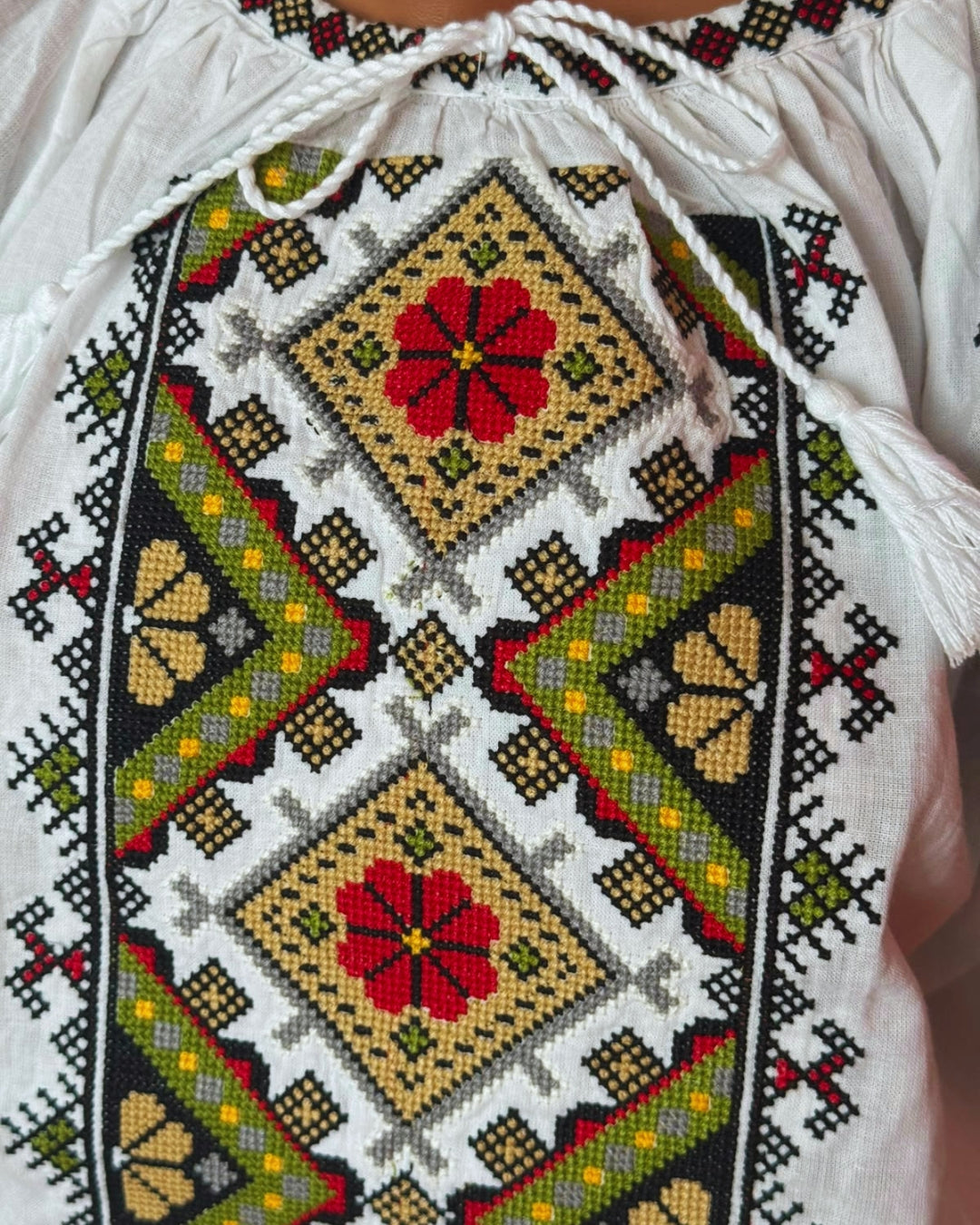 Ie tradițională românească din bumbac, Musceleană