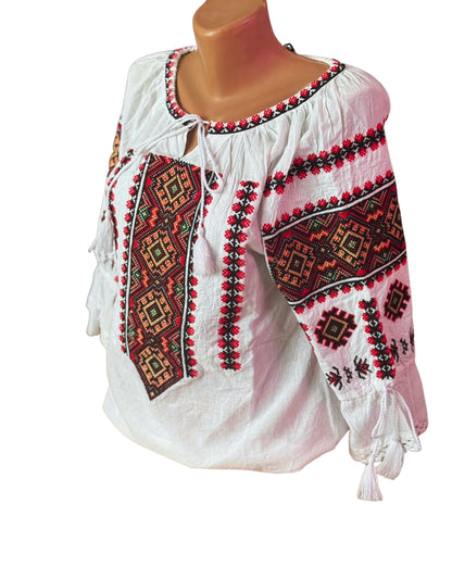 Ie tradițională românească din bumbac, Bucovineană