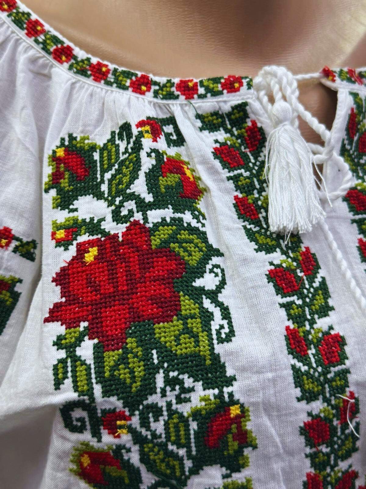 Ie tradițională românească din bumbac, trandafir